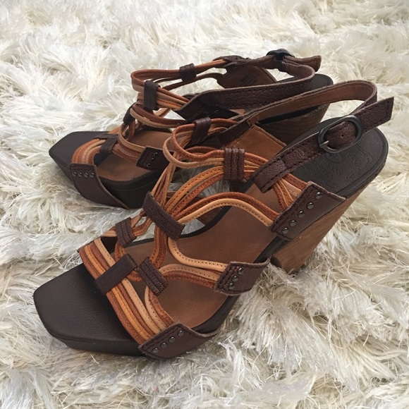 Lucky Brand Shoes - Vintage Funky Lucky 🍀 Brand chunky heel sz 8